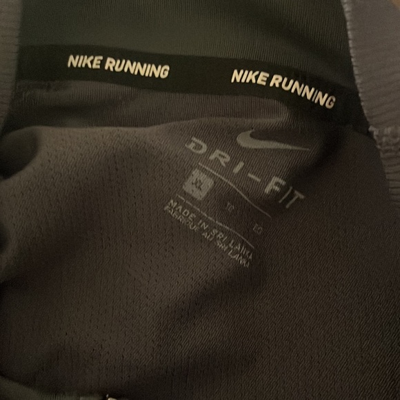 Nike Sweater - Picture 3 of 3